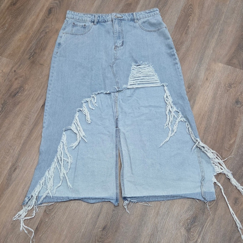 Distressed Denim Maxi Skirt Light Wash Frayed Raw Hem High Waist 0XL Long Skirt